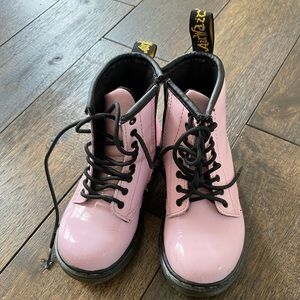 Toddler girl Doc Marten pink boots. In great condition and hardly worn.